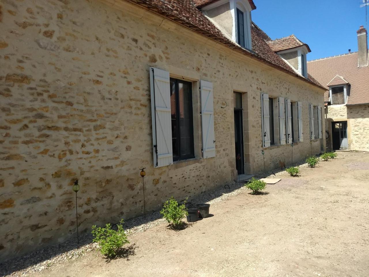 L'Amalgam' Bed & Breakfast Ainay-le-Vieil Exterior photo