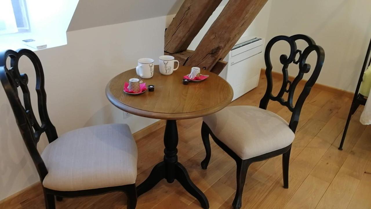 L'Amalgam' Bed & Breakfast Ainay-le-Vieil Exterior photo